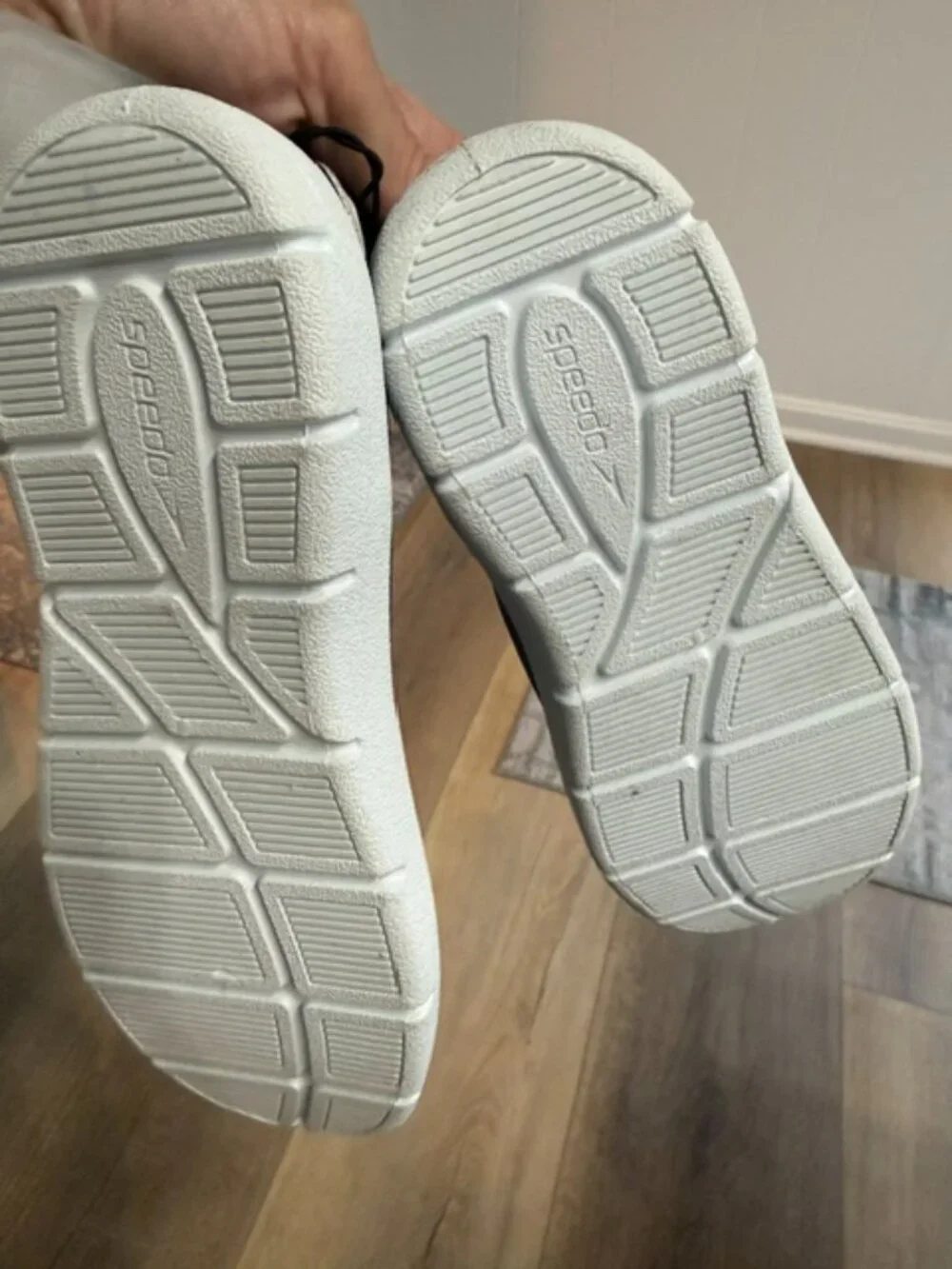 NEW Speedo Water Shoes Junior Medium (2-3)